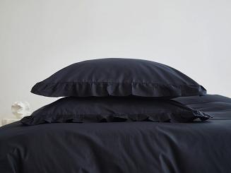 Pościel satyna bawełniana 160x200 Ruffy Premium czarna z falbanką