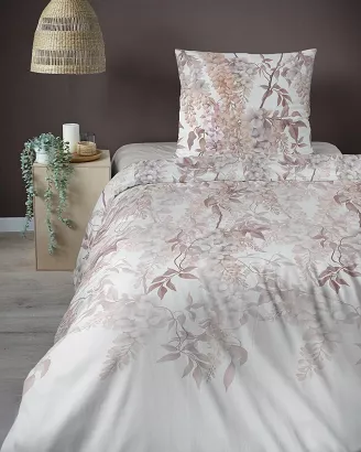 Pościel satynowa Home Satin 140x200 biała w wiszące różowo-pudrowe kwiaty glicynii wisterii