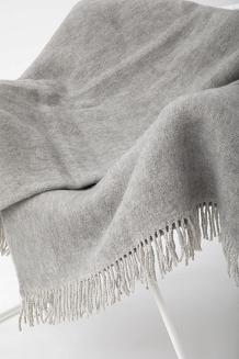 Koc wełniany jagnięcy z frędzlami 150x200 popielaty