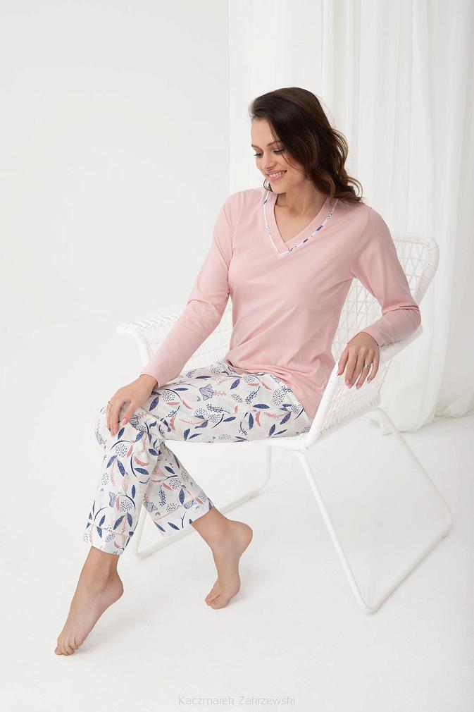 Piżama damska LUNA kod 675 różowa / rysowane kwiaty na kremie