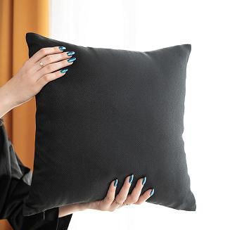 Poszewka dekoracyjna JODEŁKA 40x40 czarna