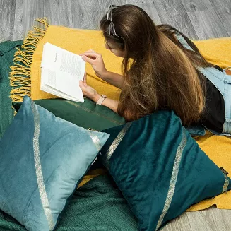 Poszewka dekoracyjna BLINK-34 45x45 Eurofirany ciemnozielona poprzeczne pasy