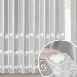 Firana gotowa na przelotkach LETI 350x260 Eurofirany biała z siatki zdobiona kwiatowym haftem
