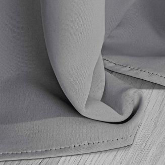 srebrna zasłona zaciemniająca blackout na taśmie 140x270 hold