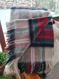 Koc wełniany z frędzlami 100% WEŁNA szkocka krata