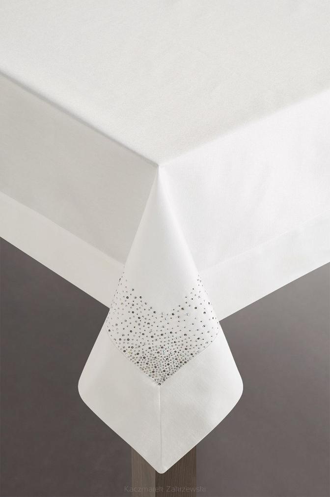 Obrus dekoracyjny MODERN 160x260 Eurofirany biały