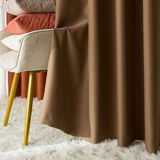 Zasłona gotowa typu blackout na przelotkach DONA 140x 250 jasny ciepły brązowy