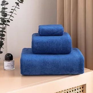 Ręcznik szybkoschnący z mikrofibry ACTIV 70x140 granatowy