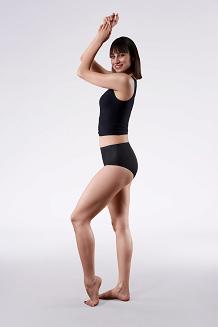 Figi damskie z wysokim stanem AVIA MAXI czarne