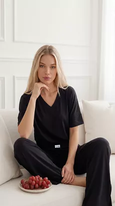 Piżama damska LUNA kod 1314 czarna spodnie z rozcięciem