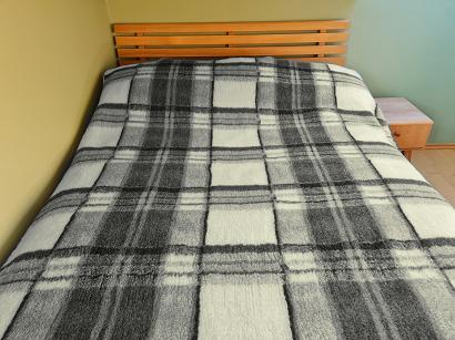 Koc wełniany żakardowy 155x200 krata kremowy szary