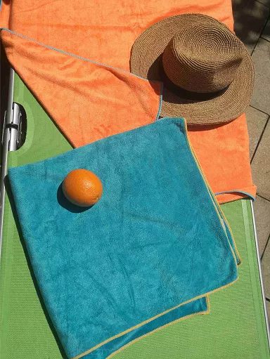 Ręcznik plażowy – na co zwrócić uwagę przy wyborze?