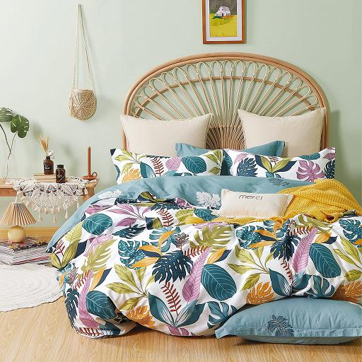 Egzotyczne liście, orientalne kwiaty, zwierzęce wzory